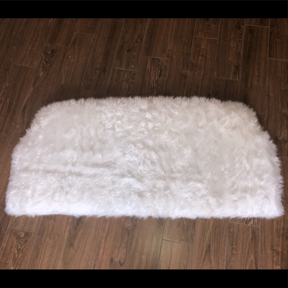 White fuzzy headboard